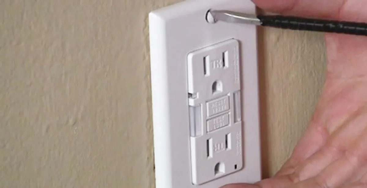 gfc outlets service securing and mounting ground fault circuit interrupter outlet by certified electricians in Long Beach, CA